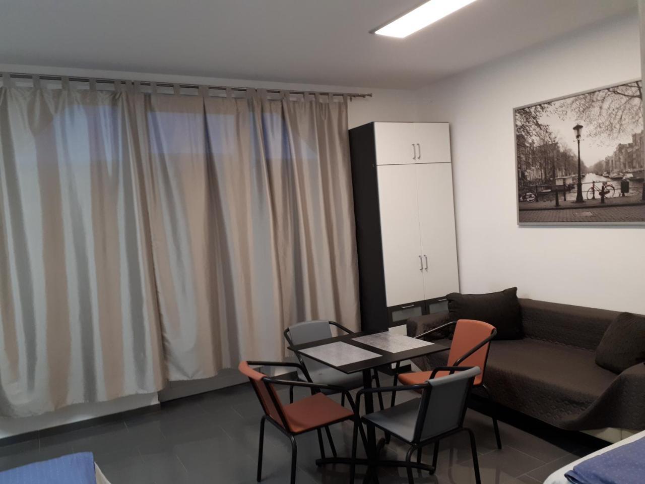 Kertvarosi Apartman II Tiszaujvaros Ngoại thất bức ảnh